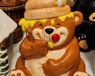 Ceramic Smiling Bear With Bee-Hive on Head Cookie Jar
