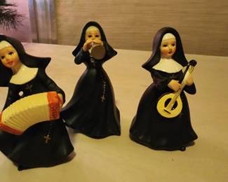 Napco Musical Nuns