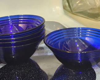 Bormioli Rocco Forum Saphir Blue Ringed Serving Bowl and 5 Soup or Salad Bowls, Made in France