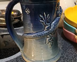 Pottery Mug with 3D Lizard Design