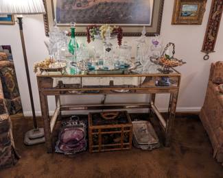 CRYSTAL DECANTERS & BEVERAGE ITEMS