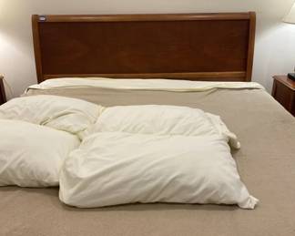 King size bed and with sleep number mattress