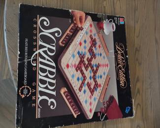 Deluxe scrabble with rotating board
