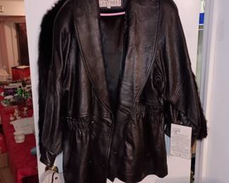 Leather caot women's 