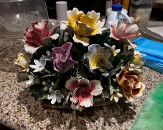 Capodimonte center piece