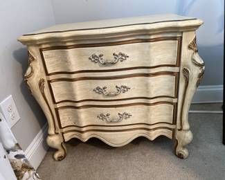 French Provincial 3-drawer bedside stand