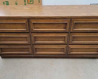 Vintage 9Drawer Dresser