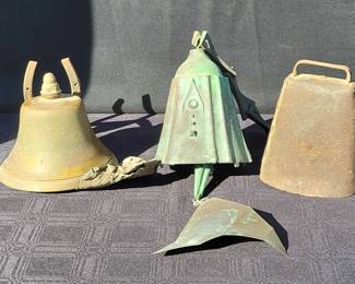 The Chime And Bell.Lot