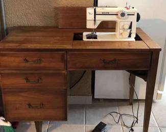 White 1588 Sewing Machine 