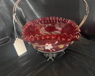 Cranberry Brides Basket w/ Stand