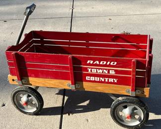 03 Radio Flyer Town Country Wagon