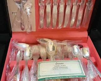 Oneida Tudor Plate Community Silver Plated Silverware Set