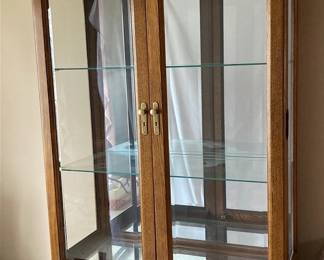 Ethan Allen Wooden Curio Cabinet W Glass Shelving