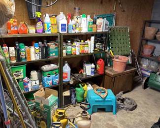 Gardners Corner  Scotts Auto Green 3000  Planters  Shelving  Contents  Sprayers  More