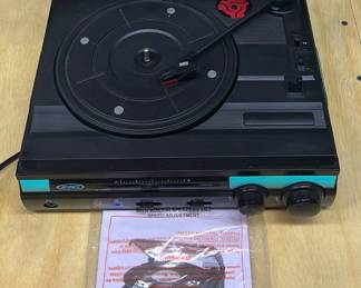 Jensen Bluetooth 3-speed Stereo Turntable With Built In Speakers And Speed Adjustment