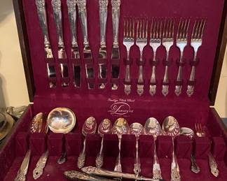 Silverplated Flatware Set
