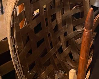 Small Tobacco Basket