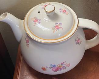 Homer Laughlin Teapot