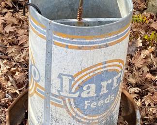 Larro Chick Fountain