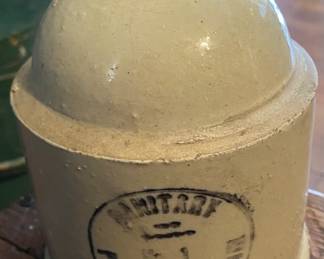 Stoneware Sanitary Poultry Fountain