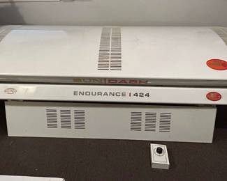 Sun Dash Endurance 424 Tanning bed 