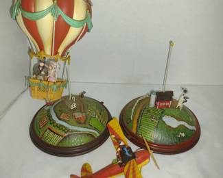 Vintage Enesco Flying Circus - Musical collectibles 