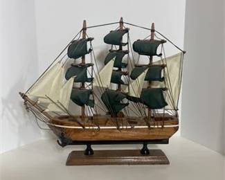 Clipper Model Ship 
