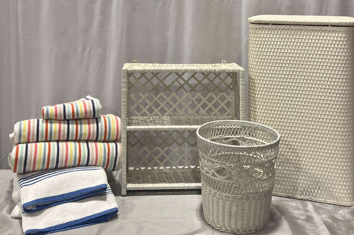 West Toledo Moving Sale starts on 12/4/2023