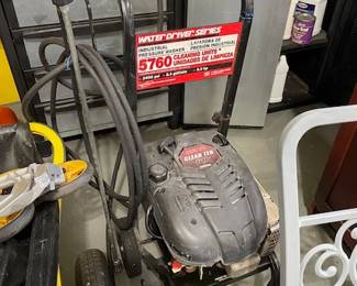 DEVILBISS 2400 PSI POWER WASHER