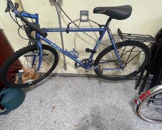 FUJI SUNCREST MENS BIKE