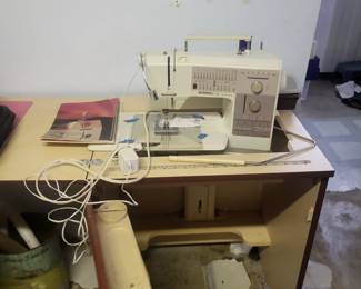 Sewing machine & cabinet