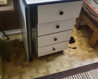 Sewing cabinet