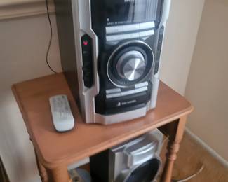 Sony stereo w/ speakers