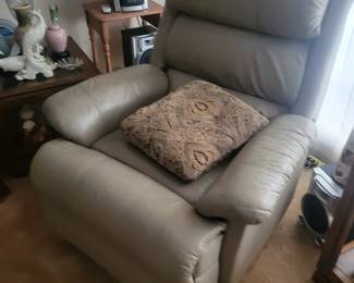 Recliner