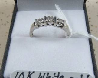 10K White Gold 3 Diamonds Ring - Past, Present, & Future