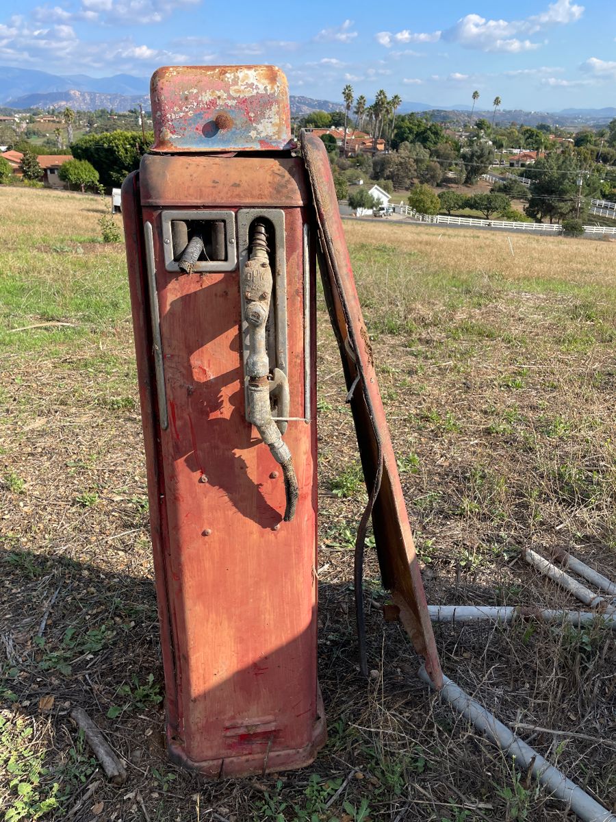 True Legacy Estate Sale in Fallbrook, CA starts on 12/9/2023