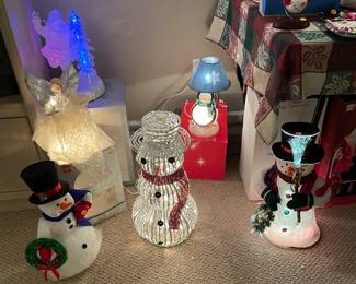 Lighted Christmas Figures