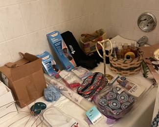 Women's Bath Accessories