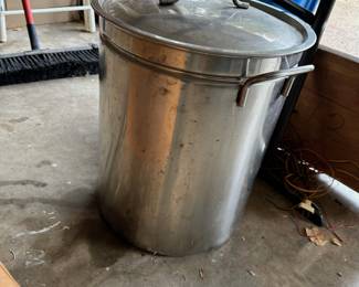 Large pot