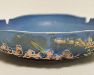 1236	ROSEVILLE POTTERY FOXGLOVE BOWL, SOME STAINING, APPROXIMATELY 12 IN X 4 IN OVERALL

