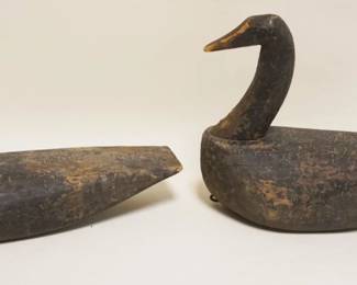 1069	ANTIQUE WOOD DUCK DECOYS LOT OF 2, APPROXIMATELY 12 IN X 6 IN X 9 IN HIGH
