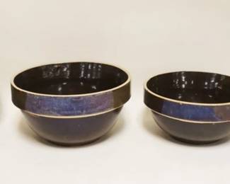 1070	NEST OF 3 BROWN STONEWARE COUNTRY MIXING BOWLS & STONEWARE DOUBLE HANDLED COVERED PRESERVE JAR, JAR APPROXIMATELY 10 IN HIGH
