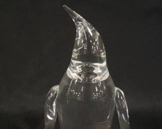 1138	STUEBEN ART GLASS PENGUIN, APPROXIMATELY 6 1/2 IN HIGH

