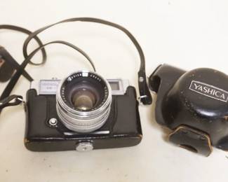 1305	YASHICA 1C CAMERA

