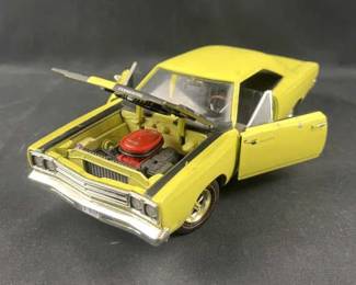 Ertl 1969 Plymouth Roadrunner Diecast 1:18