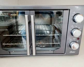 OSTER CONVETION OVEN