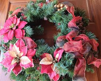 ARTIFICIAL CHRISTMAS WREATH