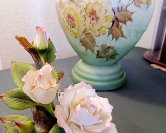 ANDREA BY SUDACK ROSES AND VINTAGE URN STYLE LAMP BASE