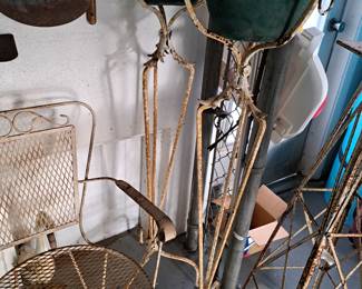 METAL PLANTERS AND CHAIR