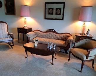 VICTORIAN SOLF, SIDE TABLES, COFFE TABLE, TABLE LAMPS, OCCASIONAL CHAIR